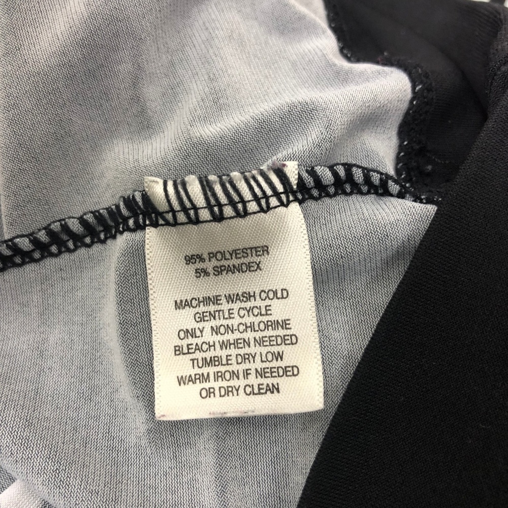 WHBM White House Black Market Bow Tie Top Small - Picture 8 of 8